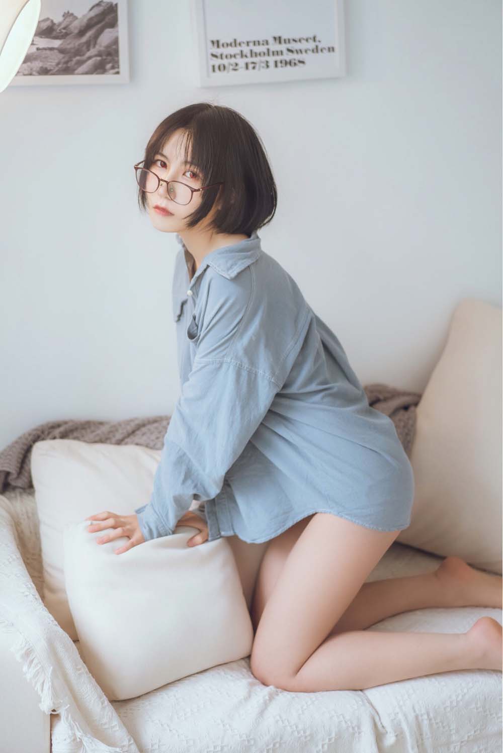 逐月su – 蓝色衬衫发布 Cosplay-第1张