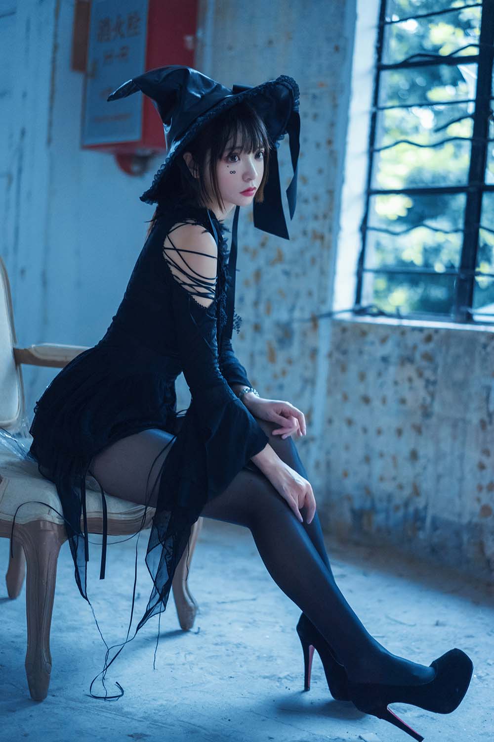 疯猫ss – 魔女 Cosplay-第2张