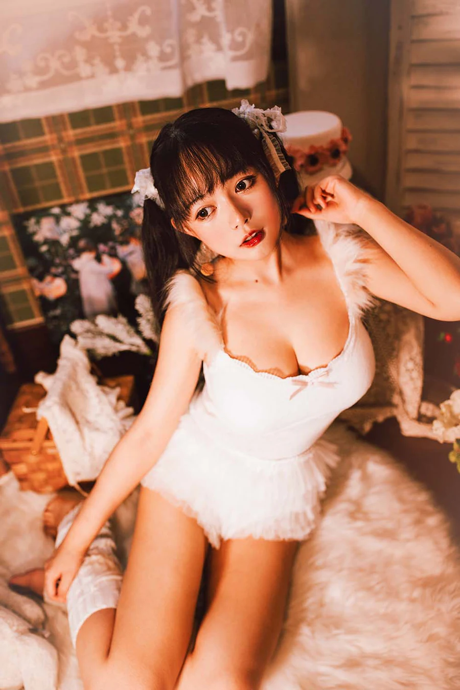 黑猫猫OvO – 白色双马尾 Cosplay-第1张