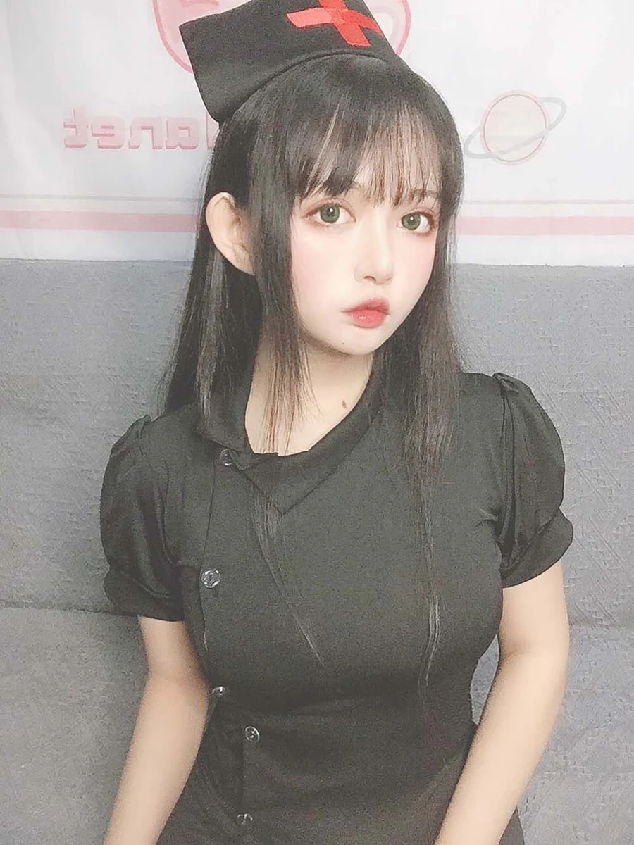 黑猫猫OvO – 护士喵自拍 Cosplay-第1张