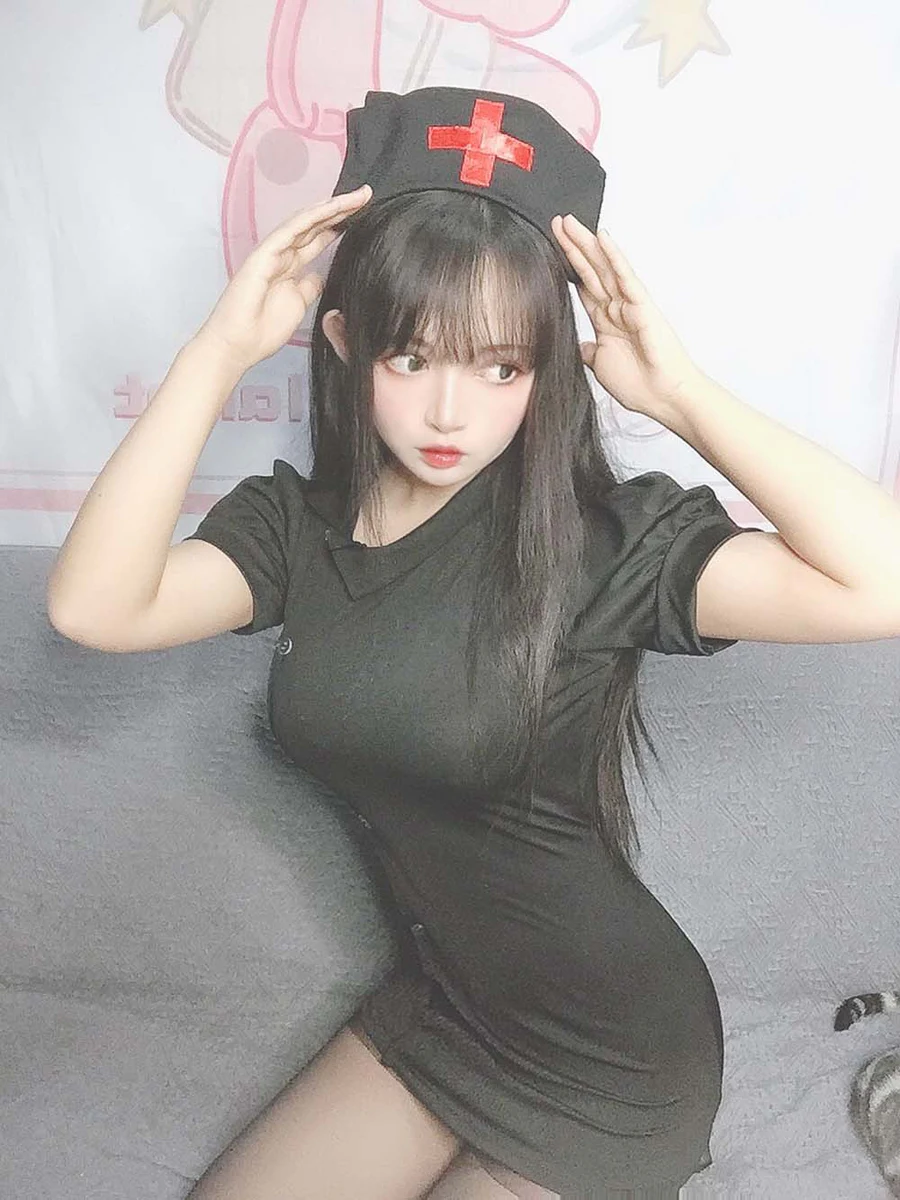 黑猫猫OvO – 护士喵自拍 Cosplay-第2张