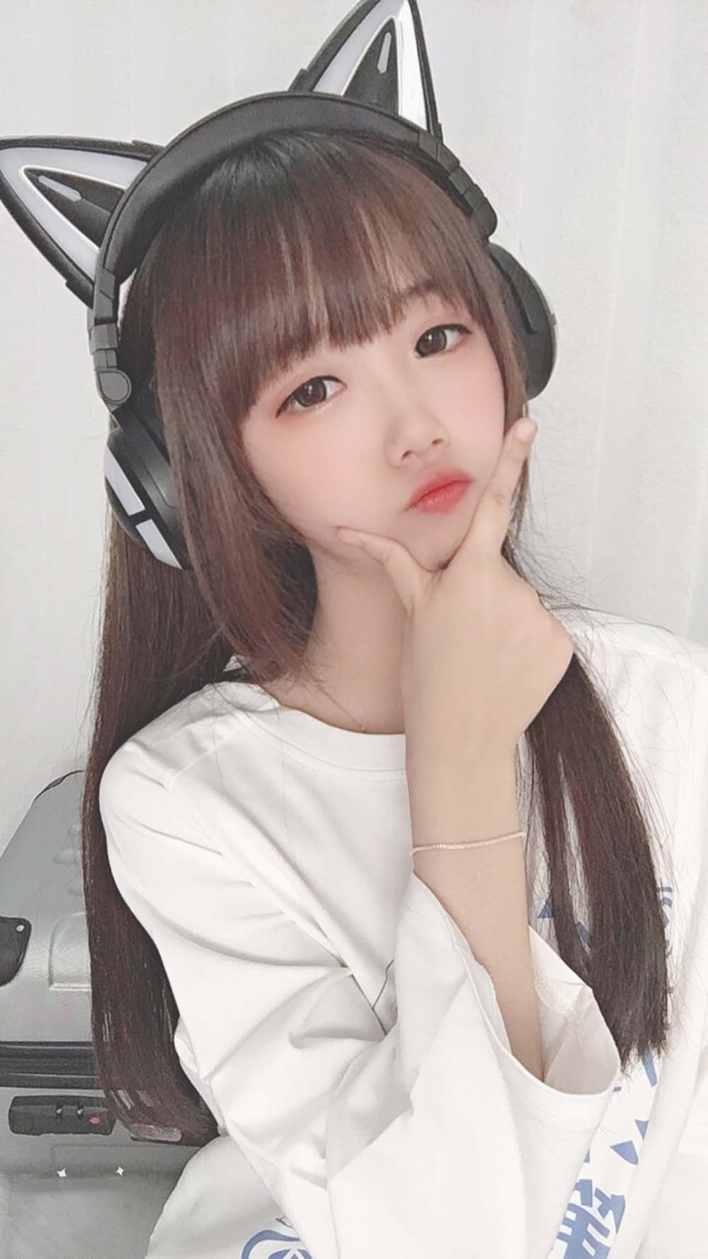 雪琪 – 干物妹自拍图包31P+4mp4+赠送浴巾自拍 Cosplay-第1张