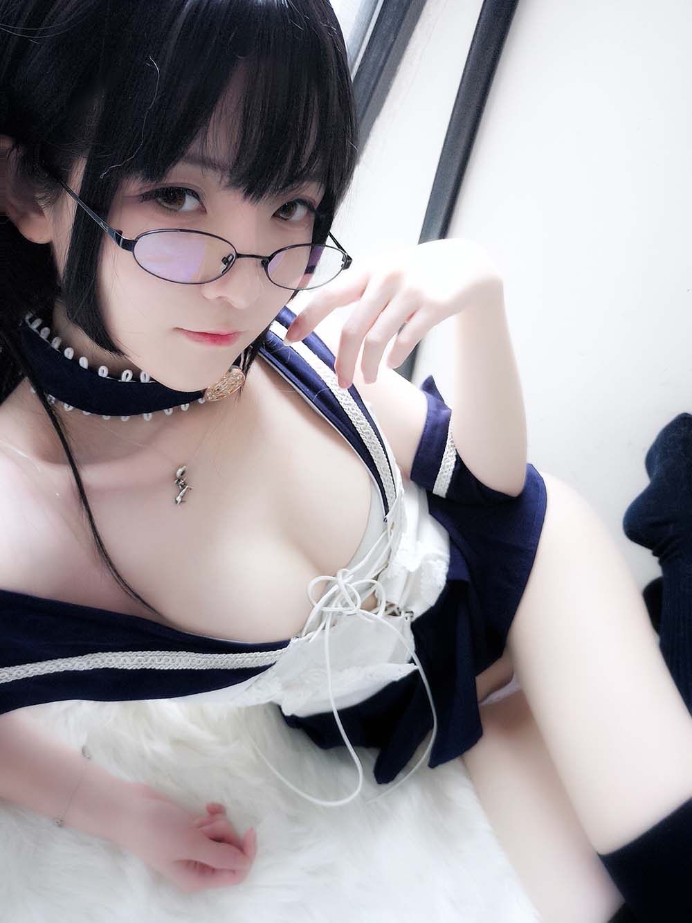 一小央泽 – 武士刀与水手服 Cosplay-第2张