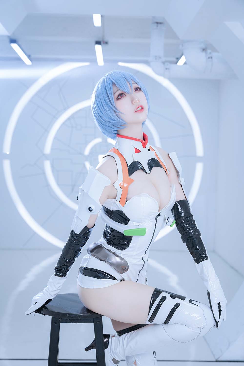 周叽是可爱兔兔 – 绫波丽 白战 Cosplay-第1张