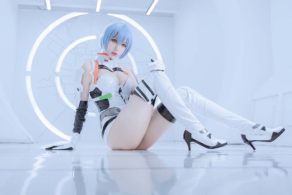 周叽是可爱兔兔 – 绫波丽 白战 Cosplay-第2张