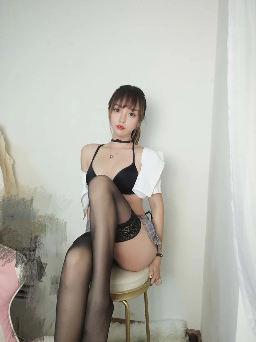 过期米线线喵 – 直播间齐b Cosplay-第2张
