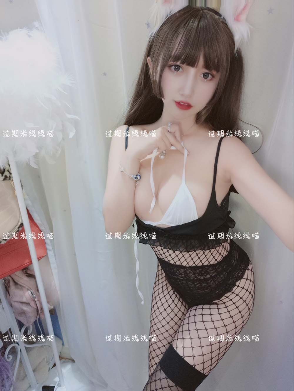 过期米线线喵 – 网袜 Cosplay-第1张