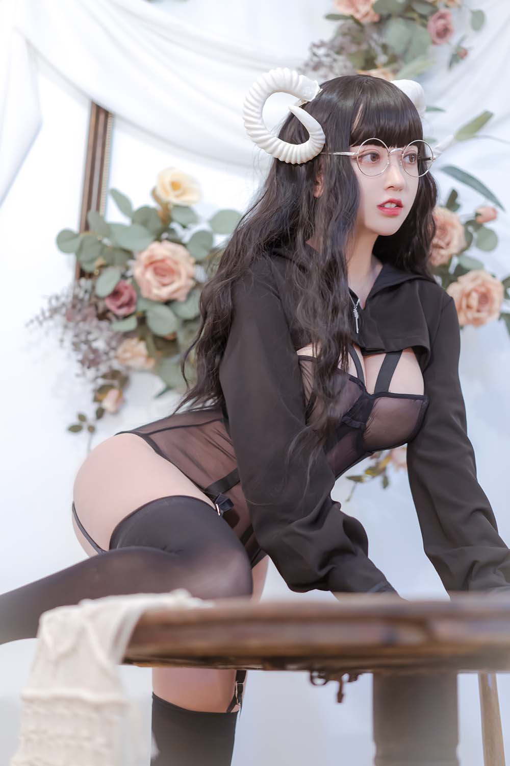 过期米线线喵 – 魔鬼 Cosplay-第2张