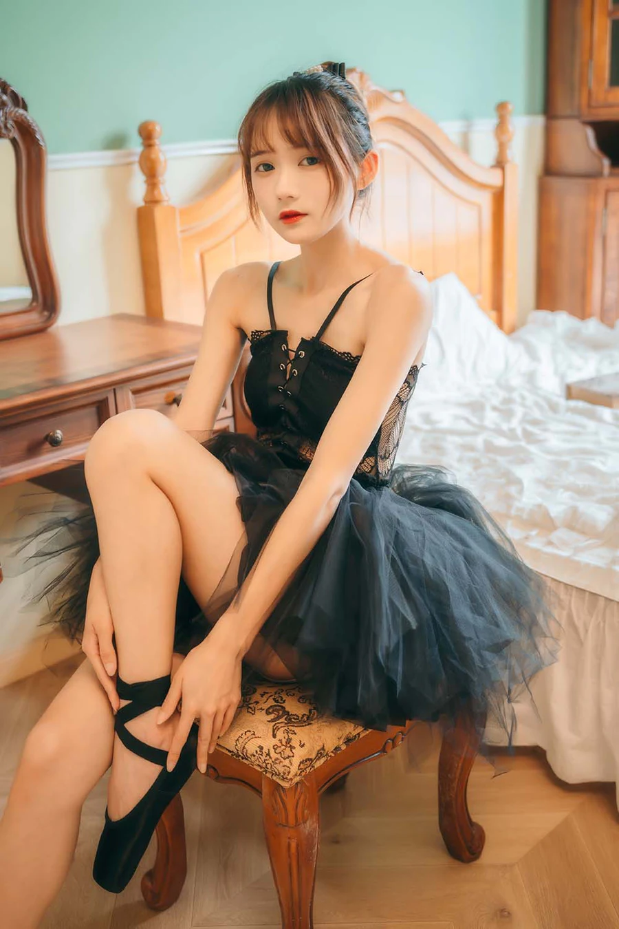 [YITUYU艺图语]2022.09.07 足尖上的温柔 兔子Zzz不吃胡萝卜 YITUYU艺图语-第1张