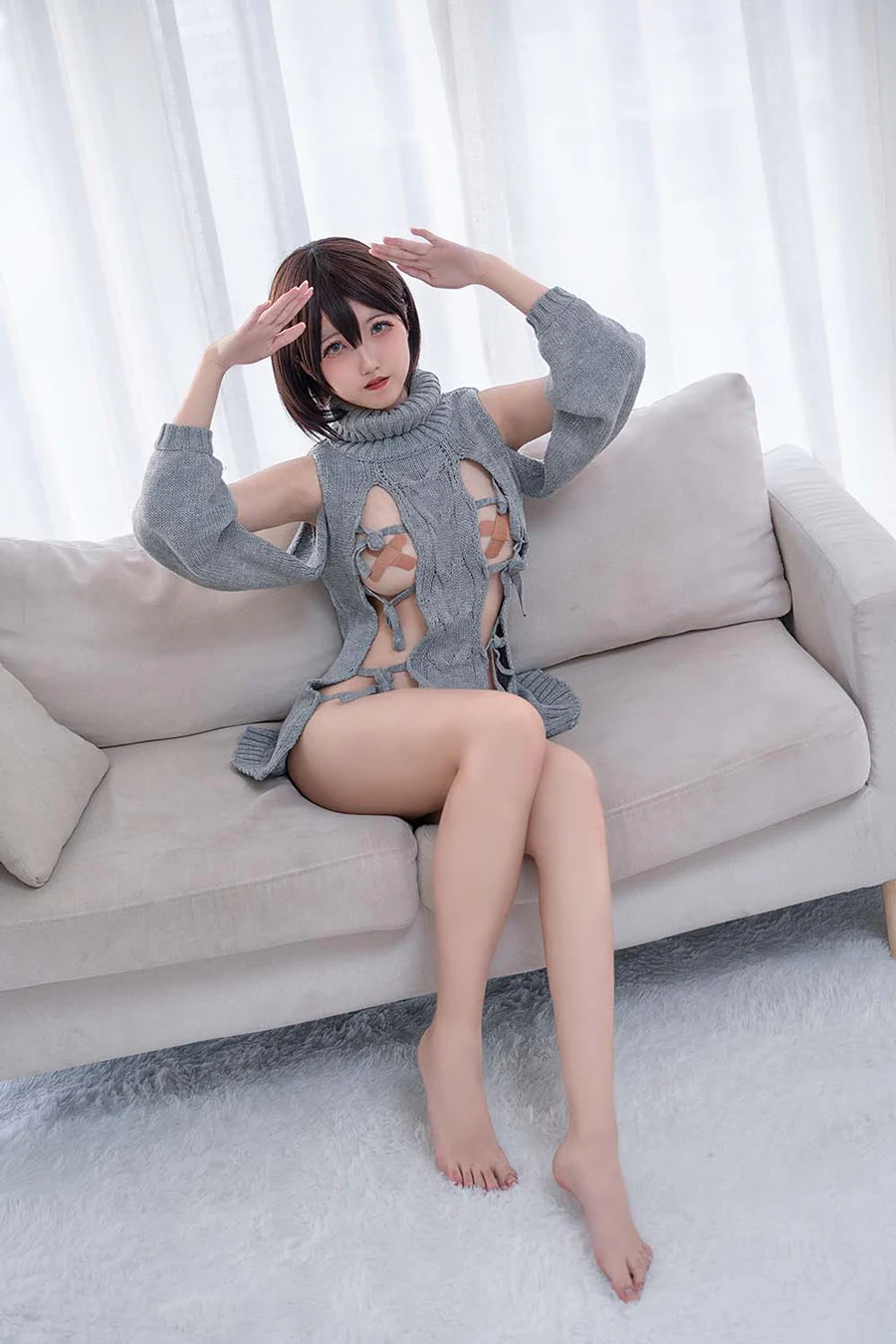 阿薰kaOri – 露背毛衣 Cosplay-第1张