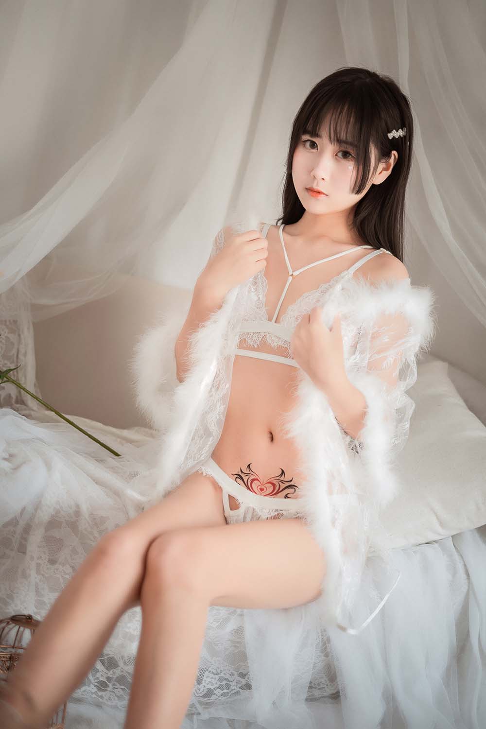 萌芽儿o0 – 毛绒内衣 Cosplay-第1张