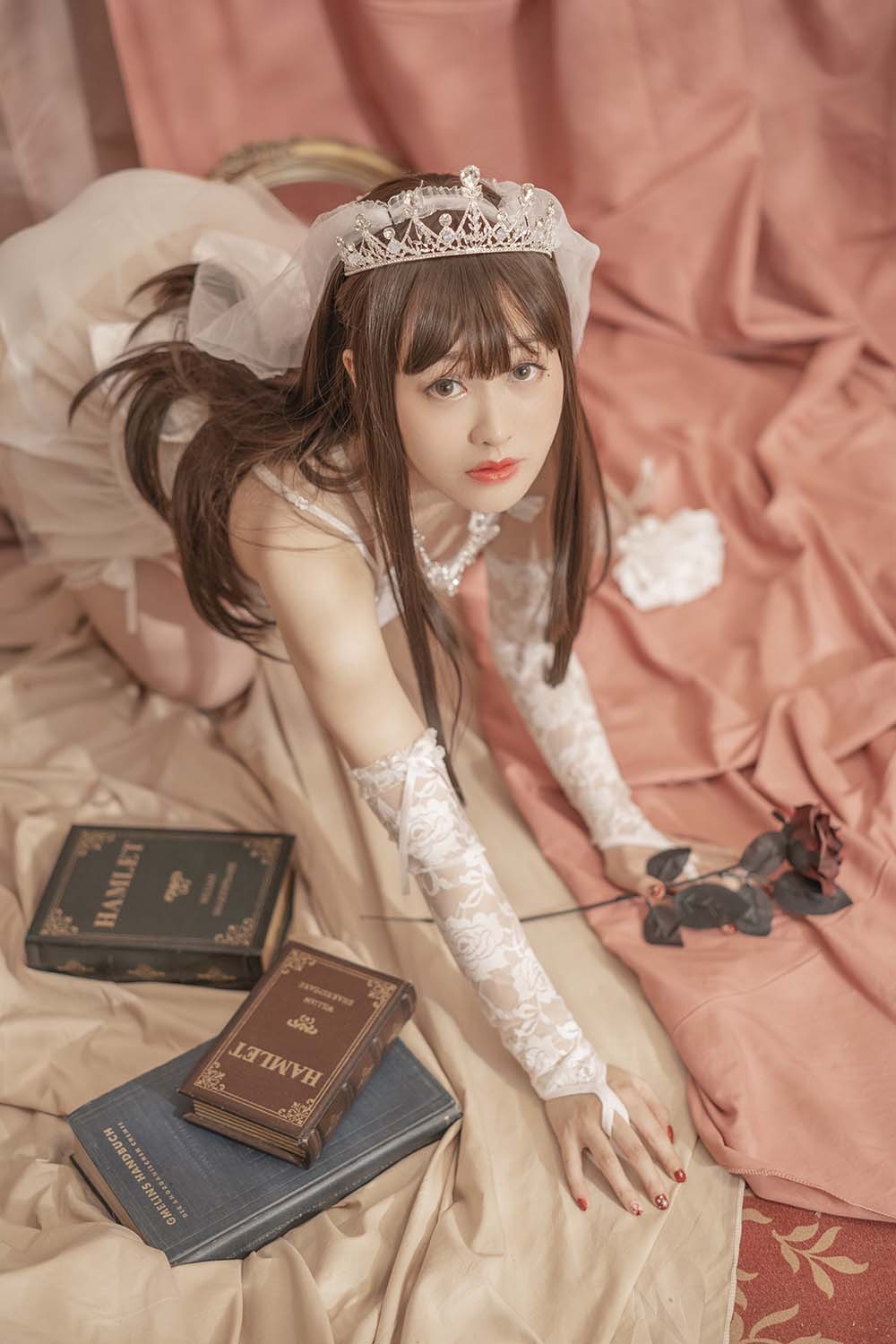 脱尾巴Mizuki – 婚纱 Cosplay-第1张