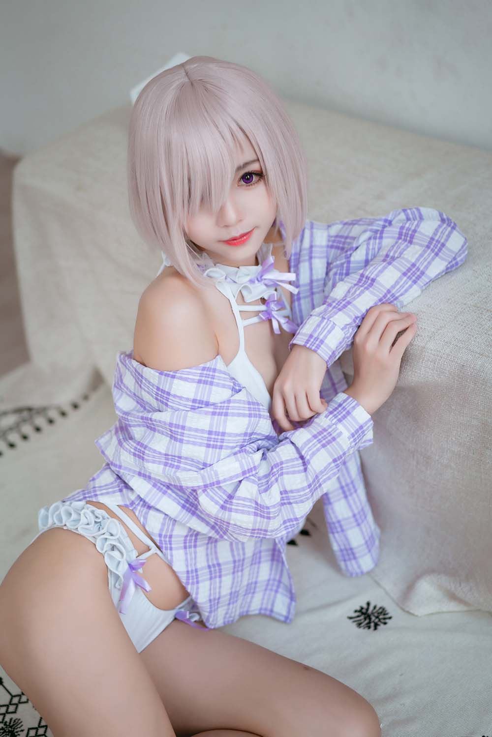 大大卷卷小卷 – 白内衣 Cosplay-第2张