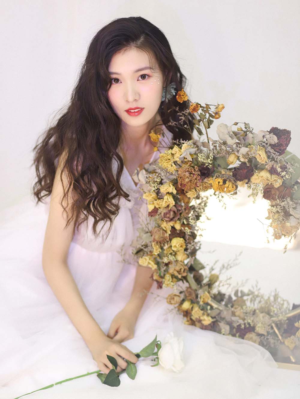 [YITUYU艺图语]2022.10.15 少女与花 勺子 YITUYU艺图语-第2张