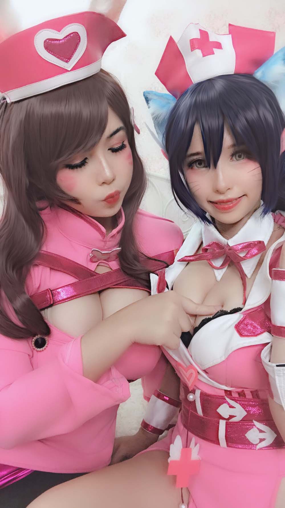 Uy Uy – D.VA Bunny Nurse Cosplay-第2张