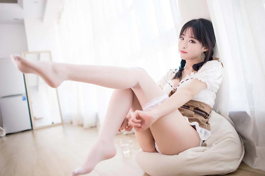 清水由乃 – 73家复古欧式 Cosplay-第2张
