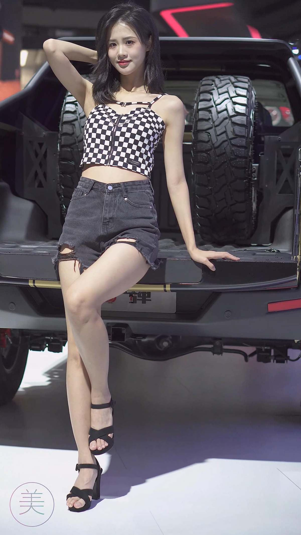 2021 广州车展 Racing Model HAVAL车模01 街拍-第1张