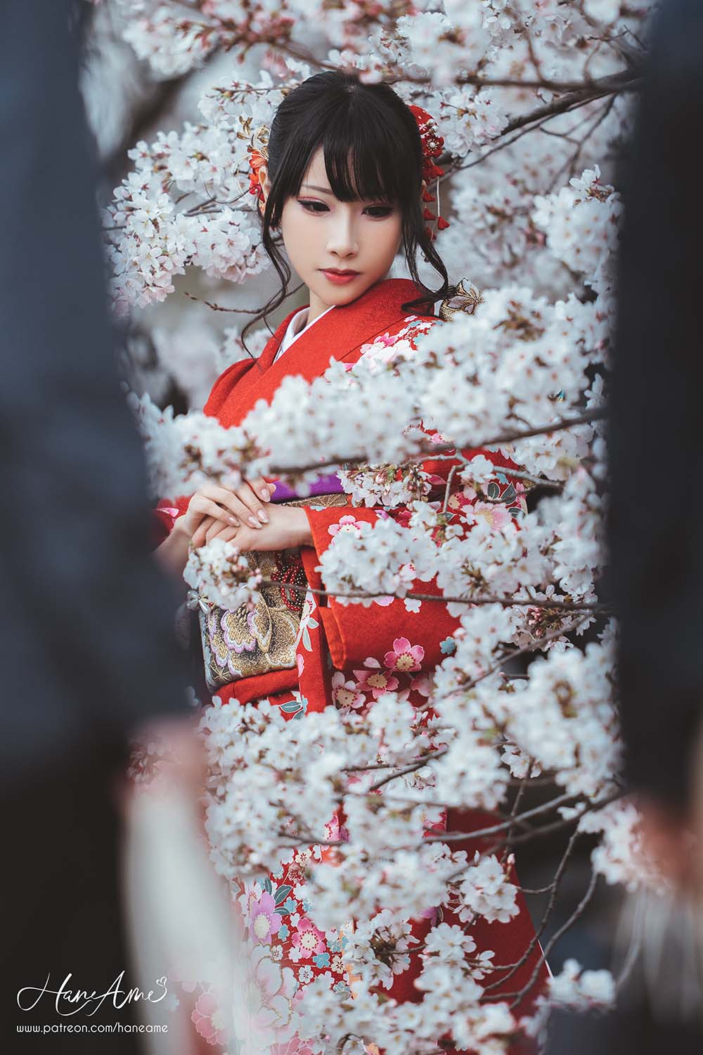 Hane Ame 雨波写真 – 赤紅和服 Cosplay-第1张