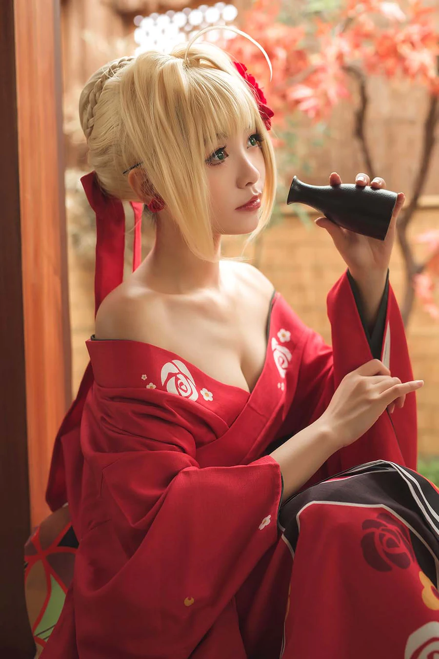 大大卷卷小卷 – 参见女王陛下 Cosplay-第1张