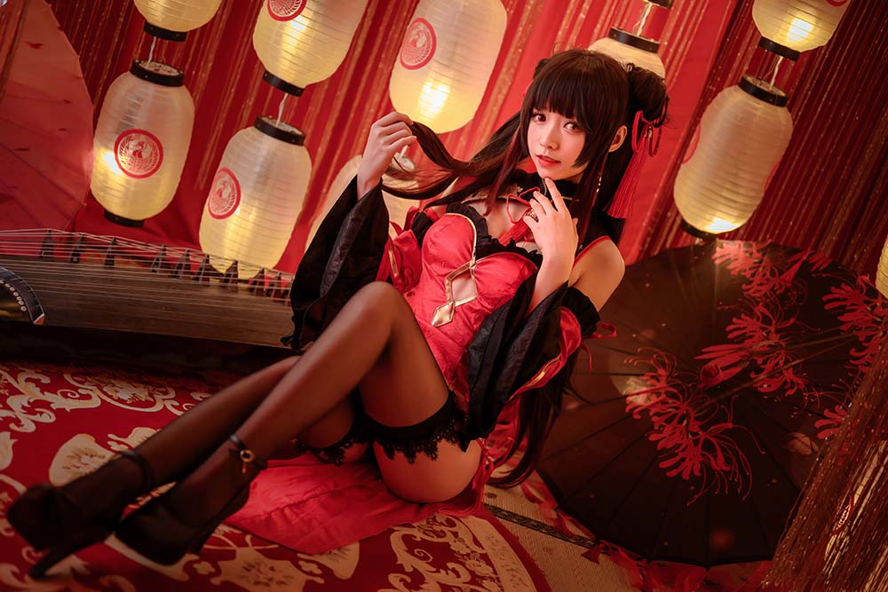 大大卷卷小卷 – 红色双马尾 Cosplay-第2张