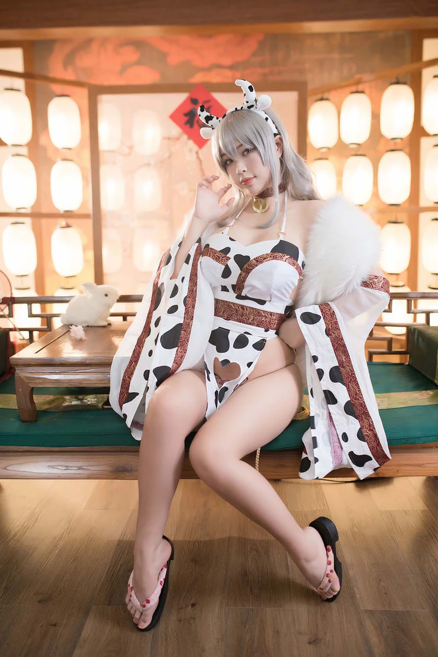 白烨 – 色牛牛 Cosplay-第1张