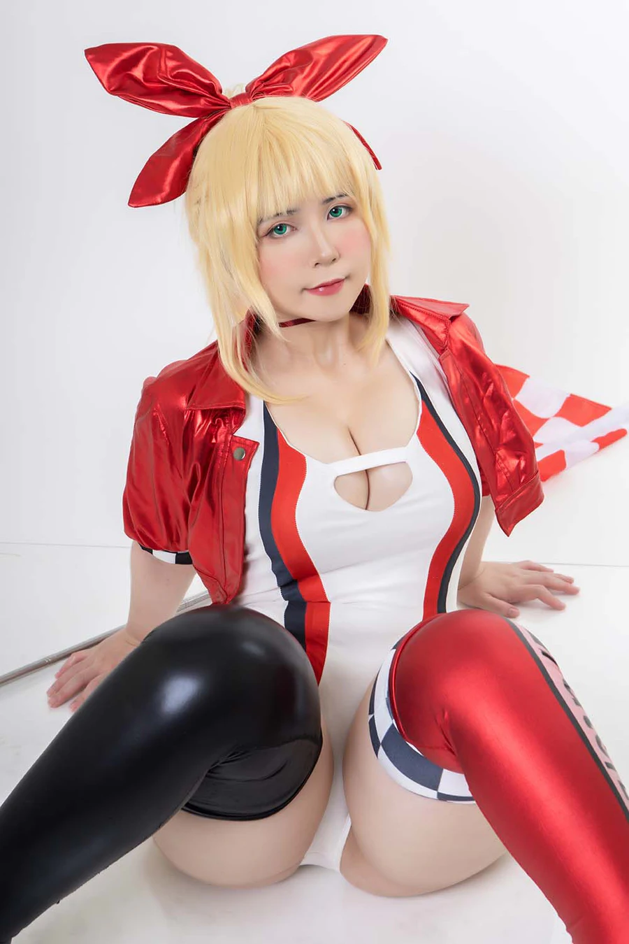 Uy Uy – Nero Racing Cosplay-第1张