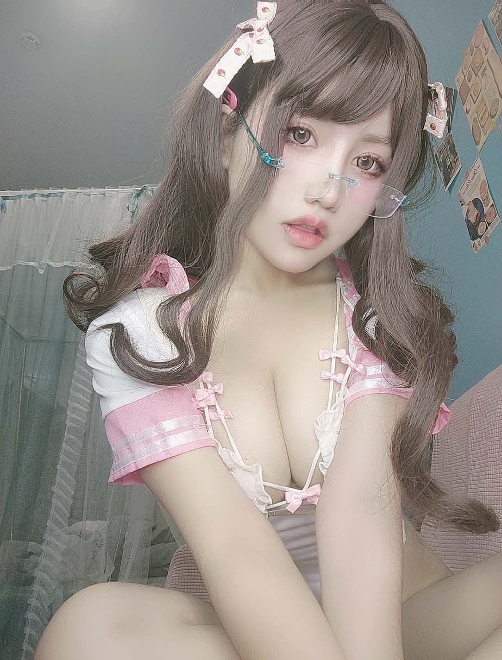 一笑芳香沁 – 睡前小甜点 Cosplay-第1张
