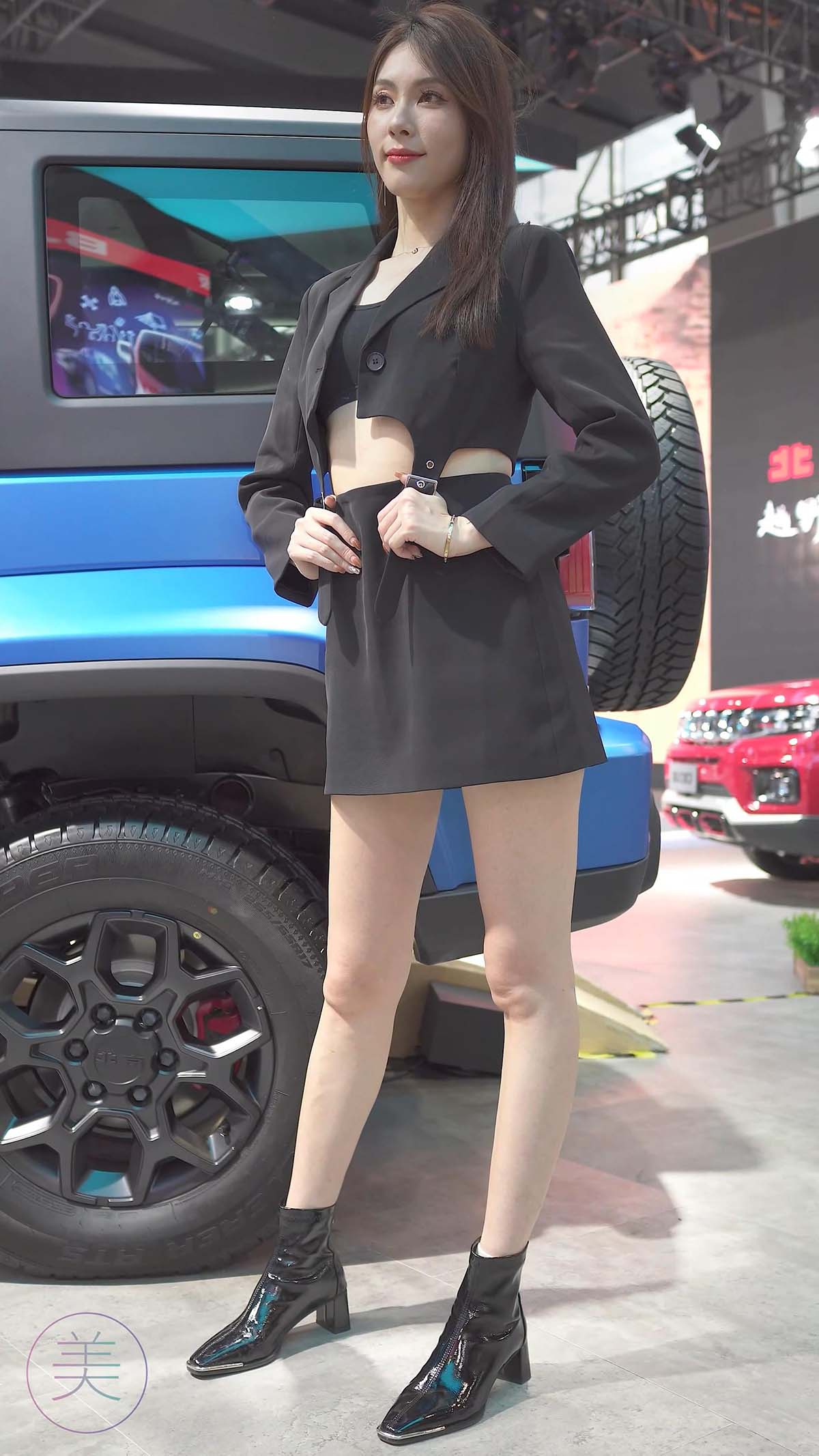 2021 广州车展 Racing Model 北汽车模02 街拍-第1张