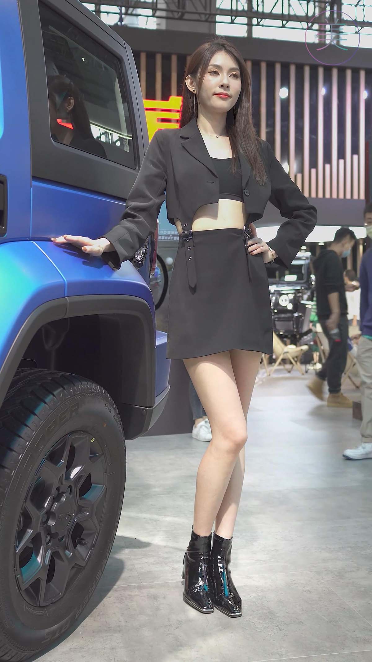 2021 广州车展 Racing Model 北汽车模02 街拍-第2张