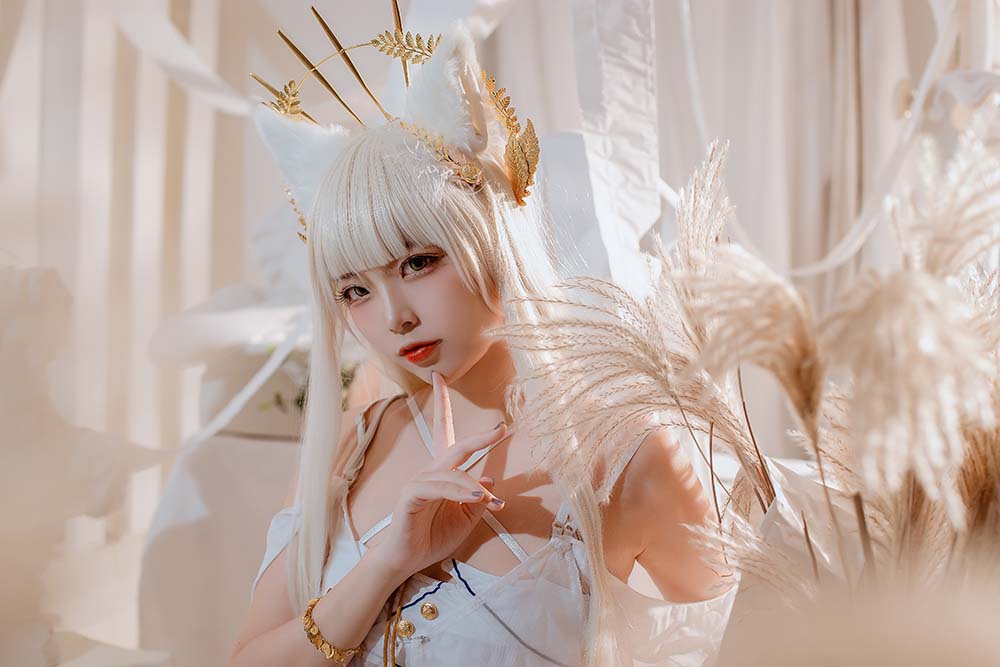 二佐Nisa – 方舟白金泳装 Cosplay-第2张