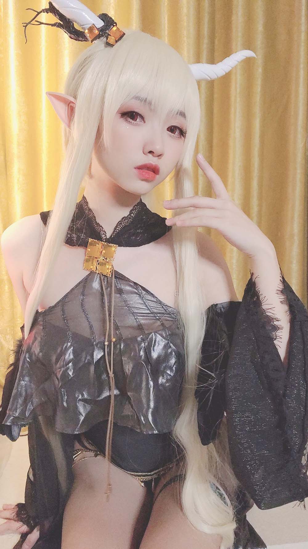 大大卷卷小卷 – 自拍2 Cosplay-第1张