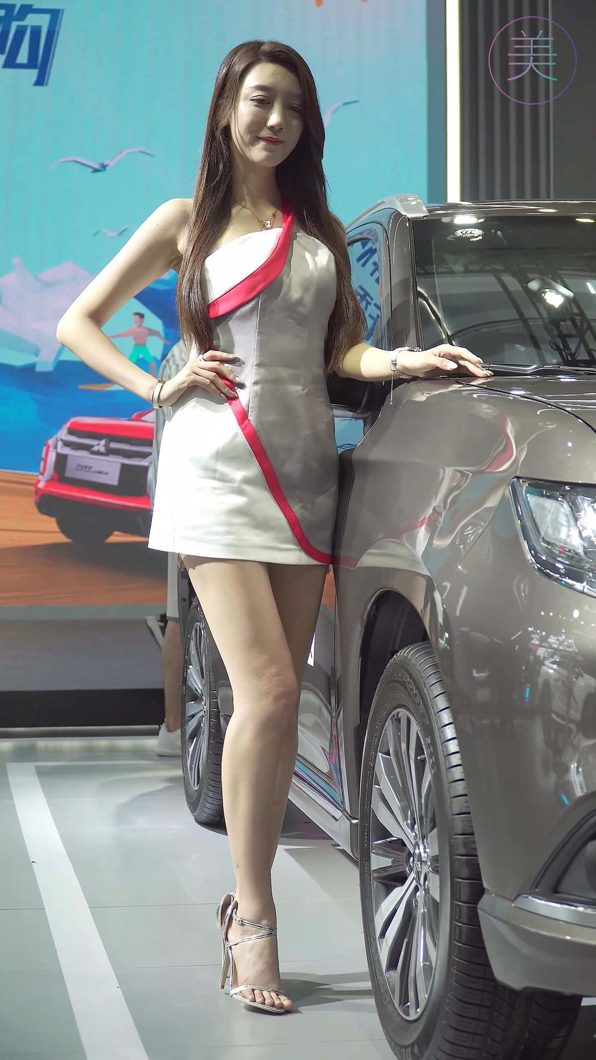 2021 深圳大湾区车展 Racing Model Mitsubishi车模05 街拍-第1张