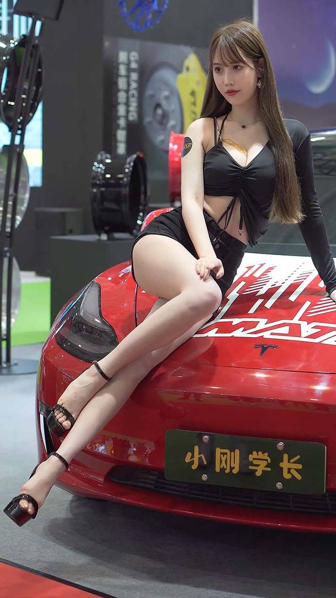2021 深圳改装车展 Auto Salon Racing Model 43 街拍-第1张
