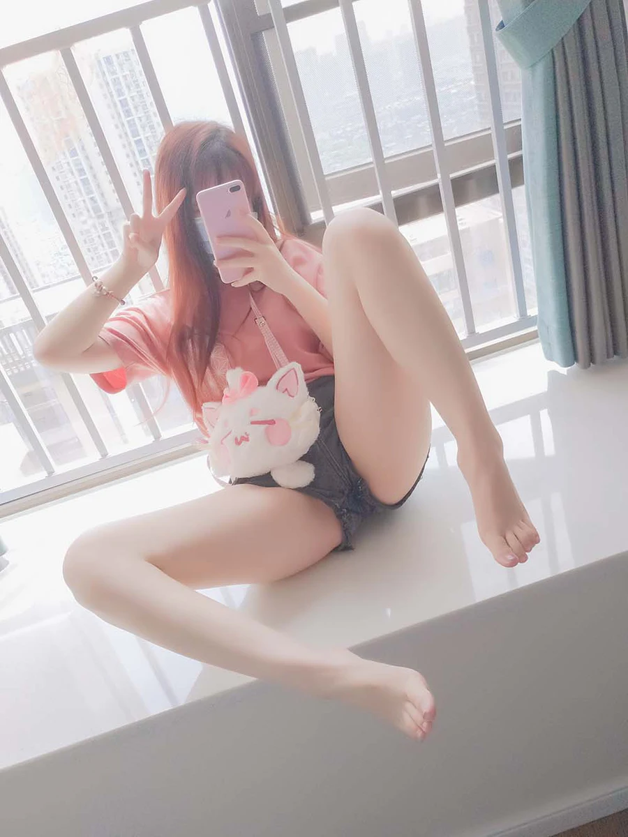 雪晴Astra – 美腿美足美臀 Cosplay-第2张