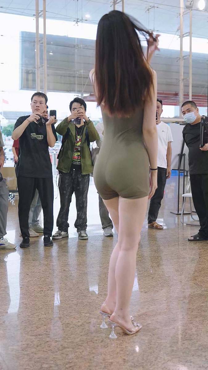 2023 东莞AIT改装车展 Auto Salon Racing Model 14 街拍-第1张