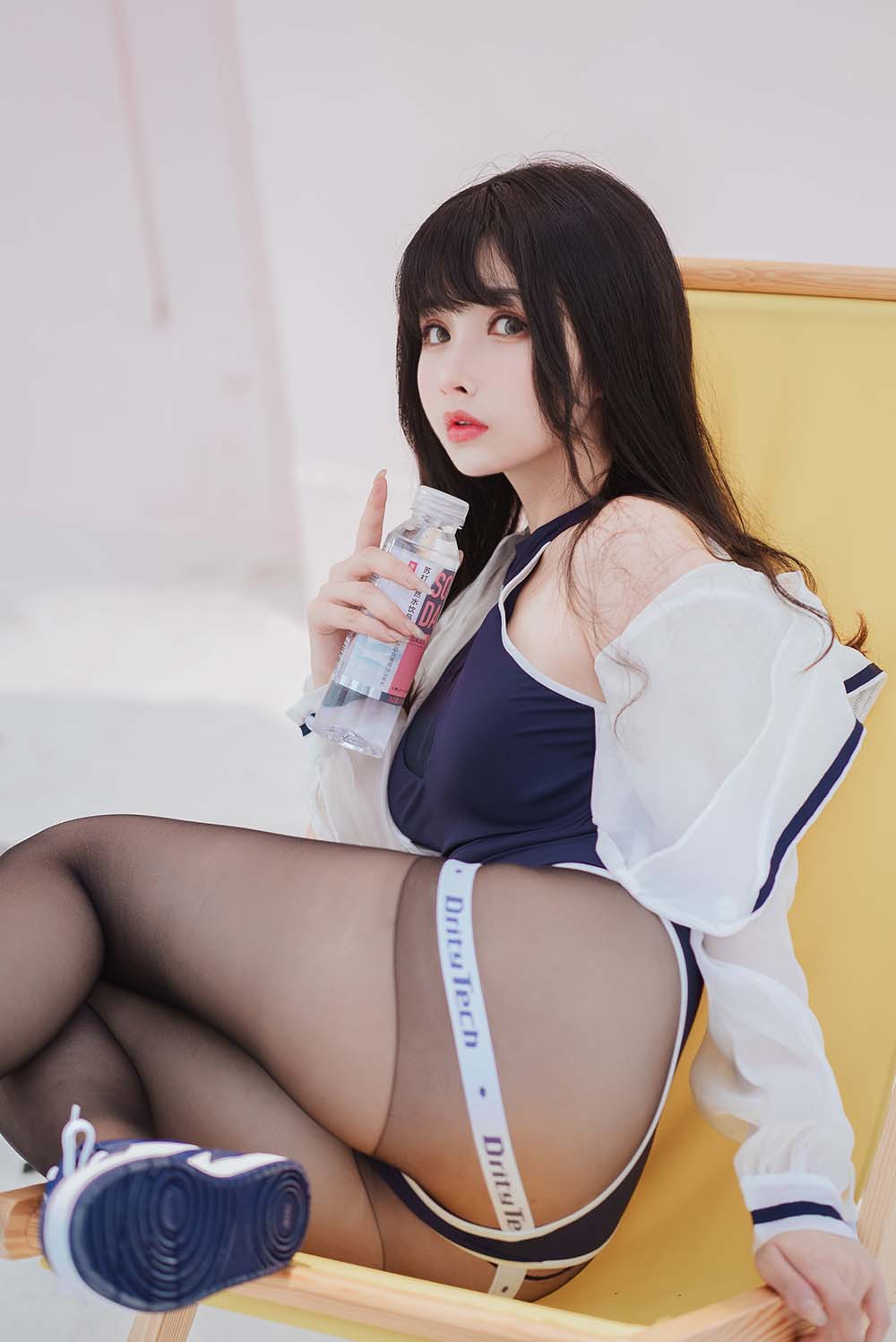 rioko凉凉子 – 天台竞泳 Cosplay-第1张