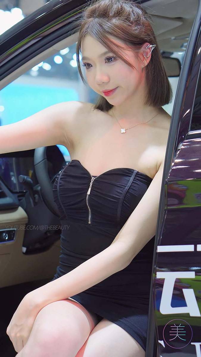2023 东莞春季车展 Racing Model 五菱车模10 街拍-第1张