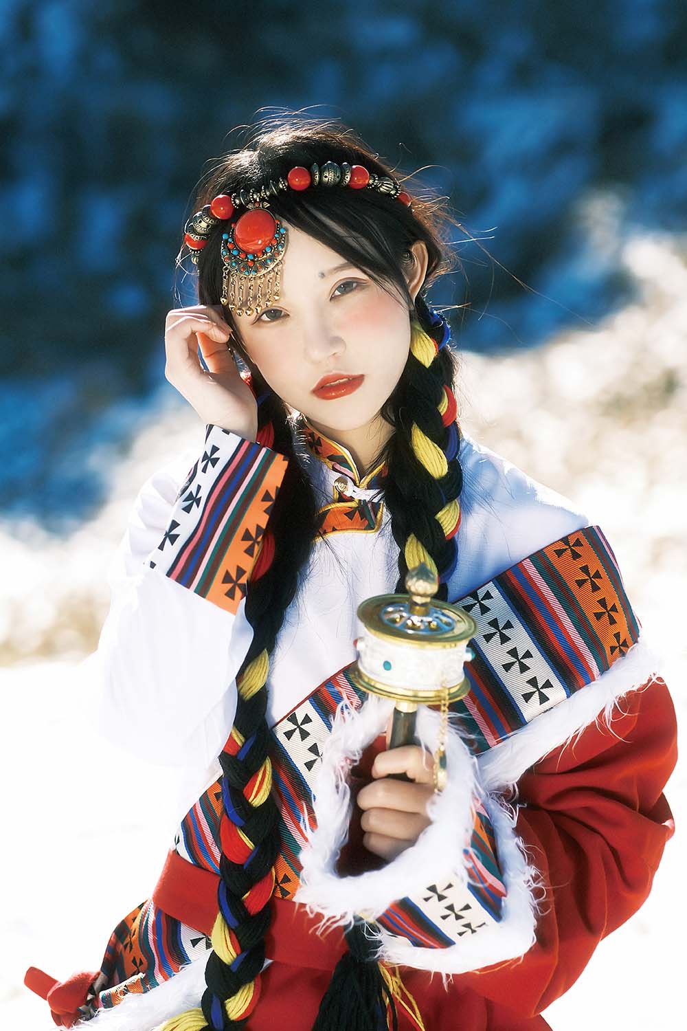 [YITUYU艺图语]2023.01.01 我离不开神山，你带一支格桑花走吧 小霜 YITUYU艺图语-第2张
