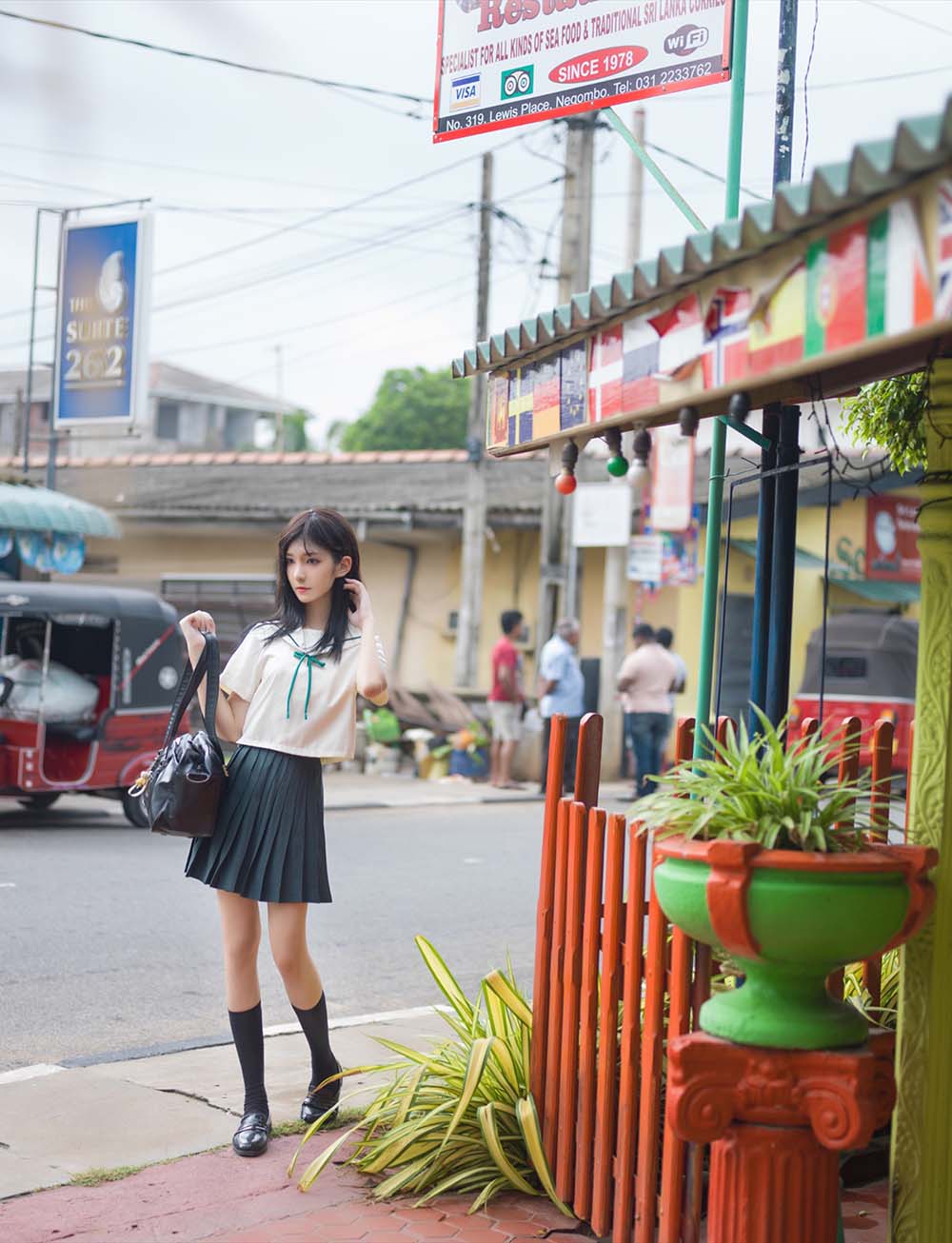 南桃Momoko – 绿jk Cosplay-第1张