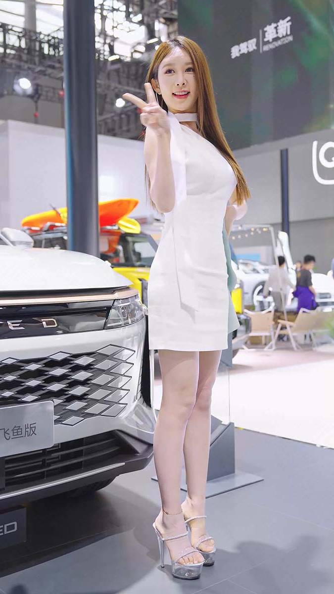 2023 广州车展 Racing Model 哪EXEED车模 01 街拍-第1张