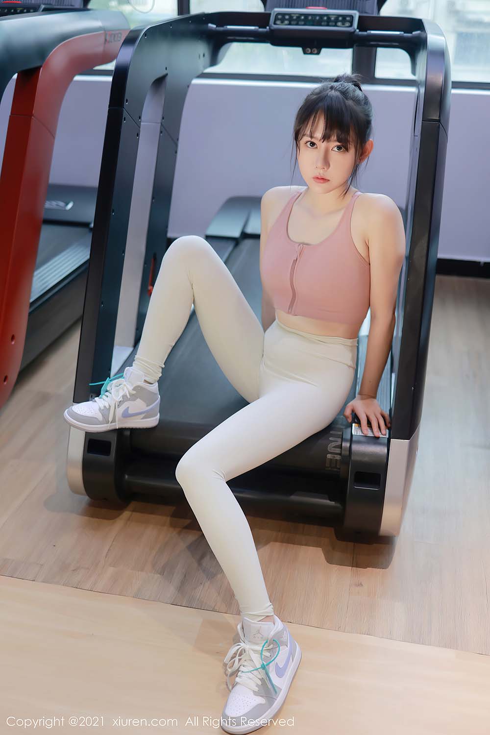 [Xiuren秀人网]2021.10.29 NO.4137 紧身运动服饰系列 韩希蕾 Xiuren秀人网-第1张