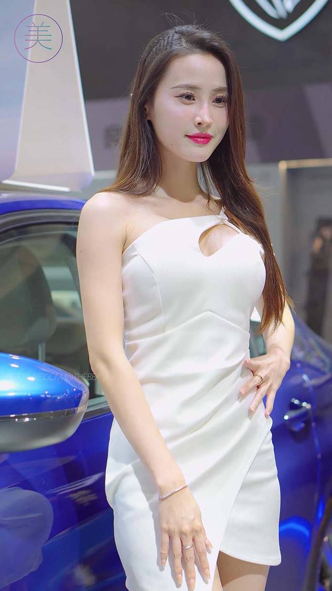 2023 广州华南车展 Racing Model PEUGEOT车模03 街拍-第1张