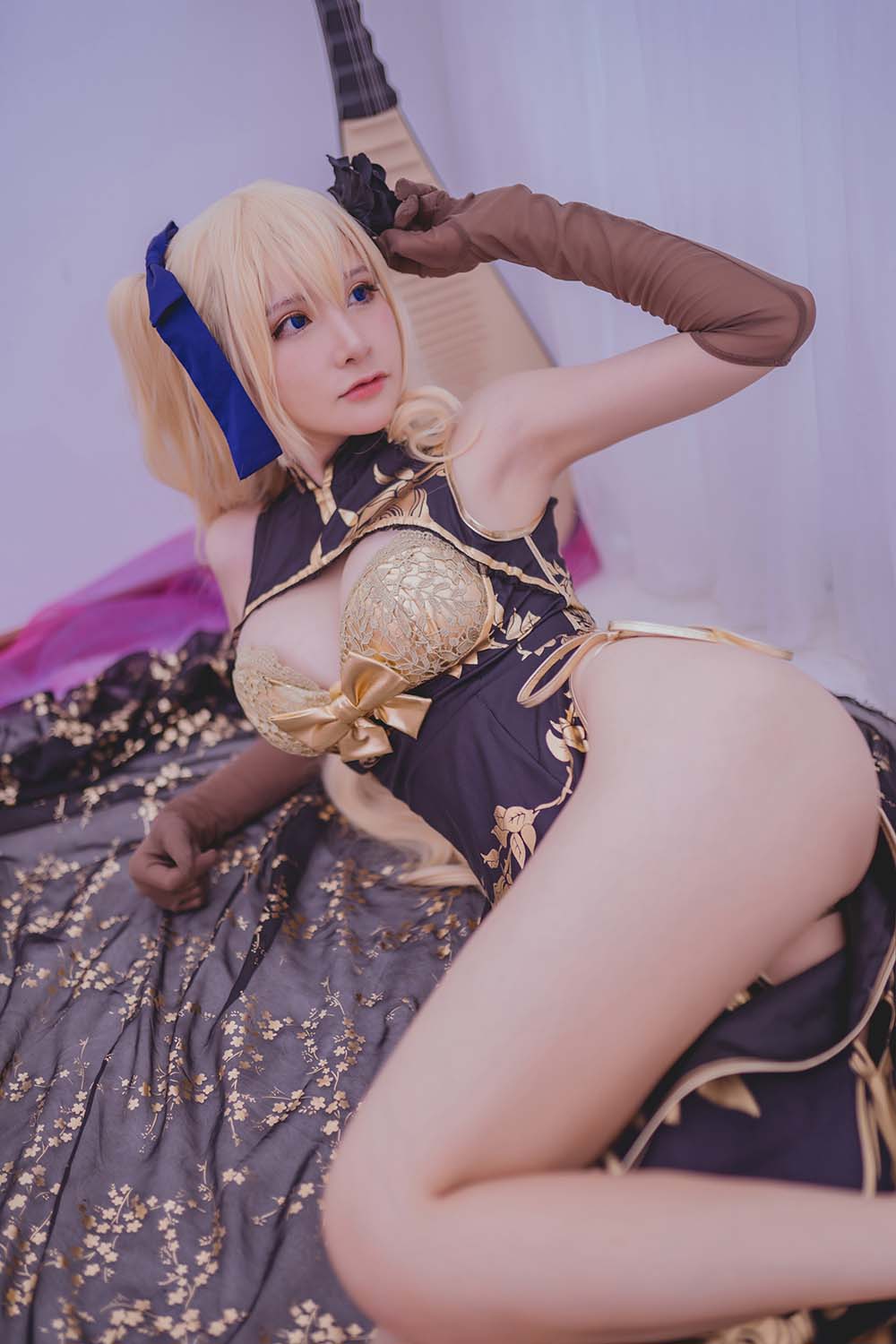 前羽_rr – 幻想 金莲 Cosplay-第1张