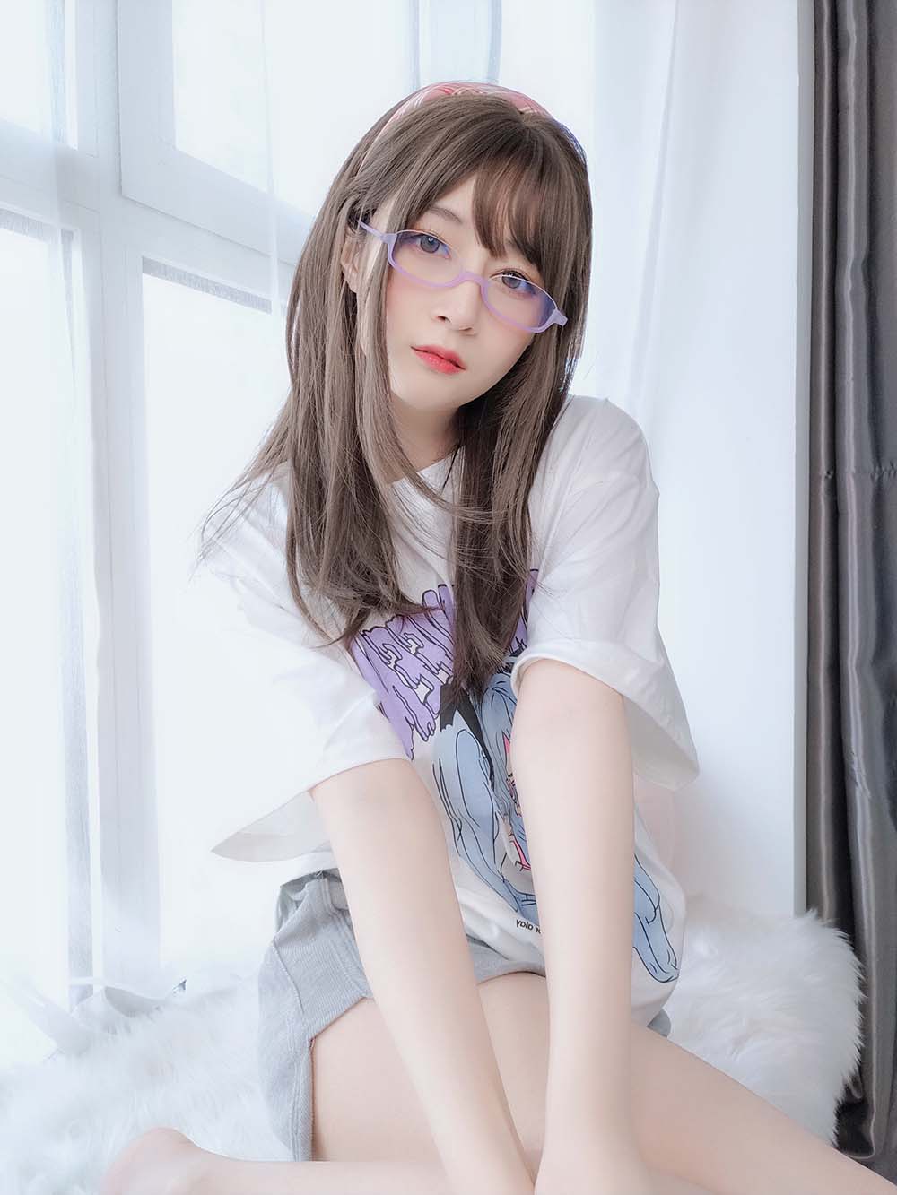 白银 – 宅家女友 Cosplay-第1张