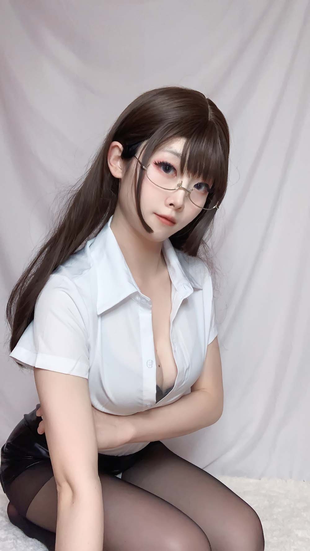 白露很白 – OL教室 Cosplay-第2张