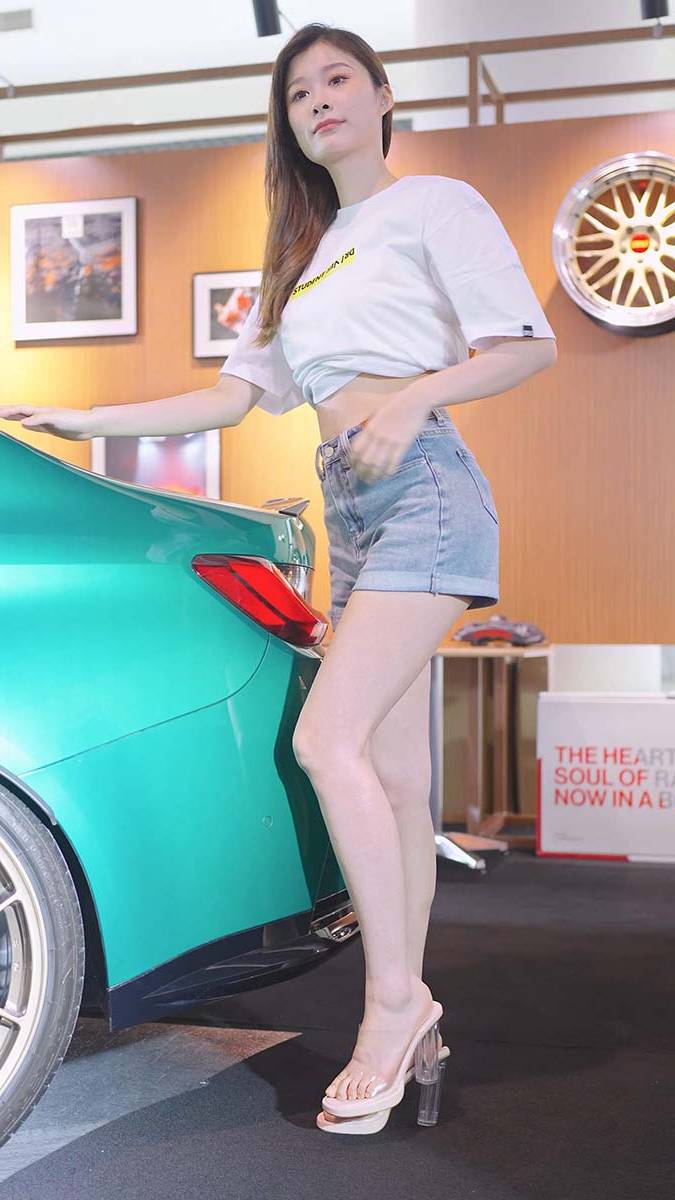 2023 上海AIT改装车展 Auto Salon Racing Model 44 街拍-第1张