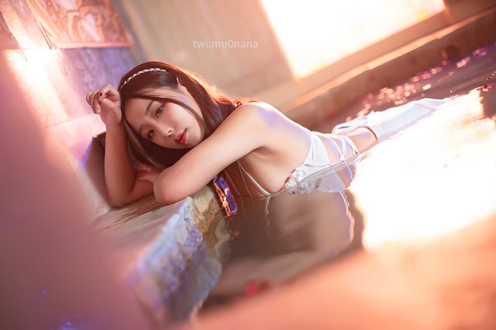 穆零Mu0 – 温泉 倒影 Cosplay-第1张