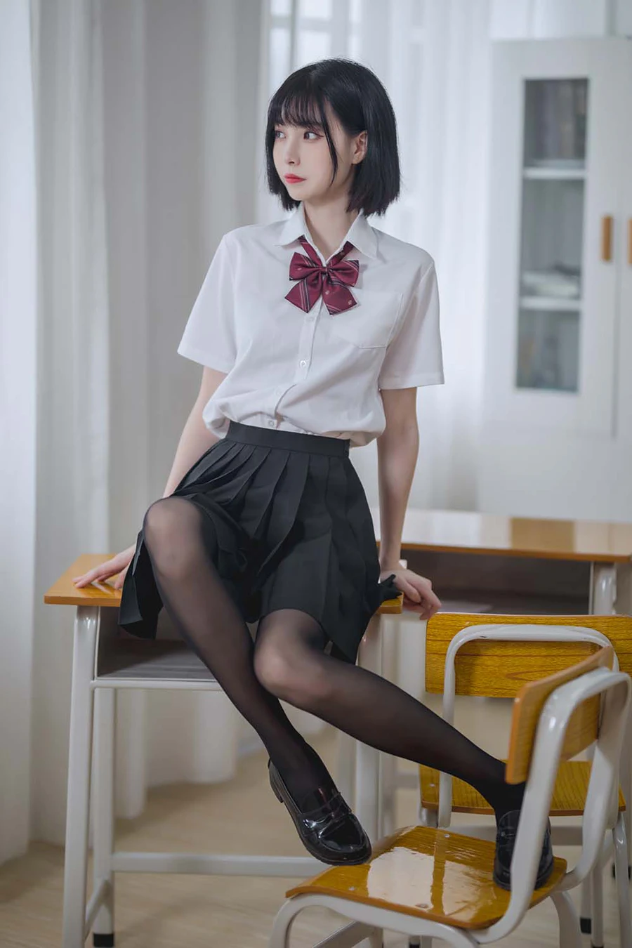 许岚 – 教室jk黑丝 Cosplay-第2张
