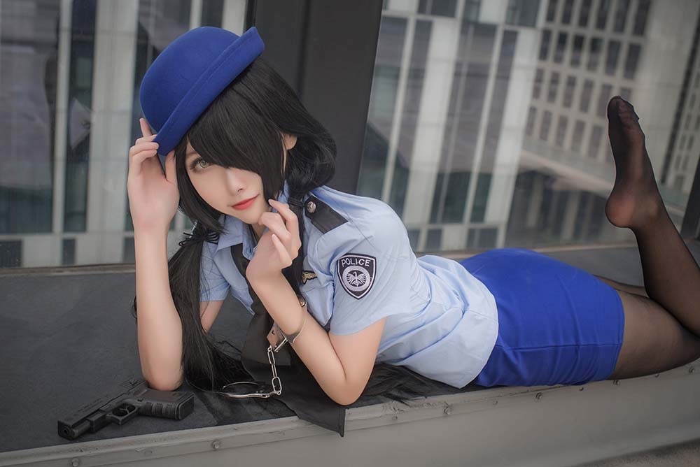 Momoko葵葵 – 狂三 女警 Cosplay-第1张