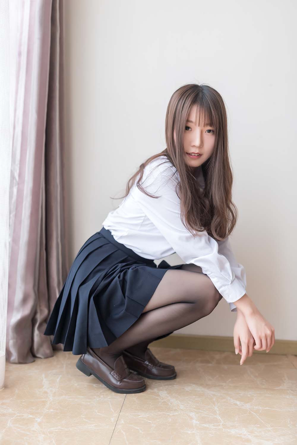 香草喵露露 – 黑丝JK Cosplay-第2张